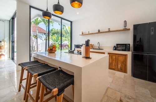 Babakan Villa | Private Pool | Rooftop Views | Canggu Base
