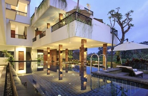 Petulu Hotel | Puri Padma Hotel