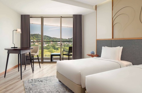 Batam Hotel | Radisson Golf & Convention Center Batam