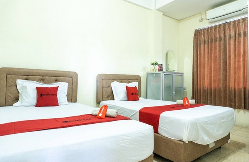 Ende House | RedDoorz @ Gatot Subroto Ende