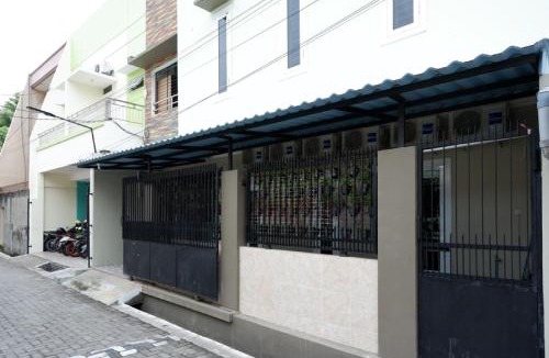 Semarang House | RedDoorz Hostel near Kota Lama Semarang