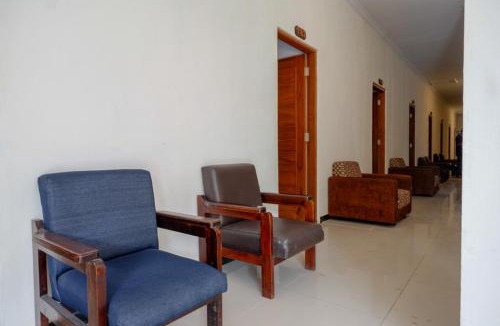 Banjarasri Hotel | RedDoorz @ Jalan Wonosari KM.9