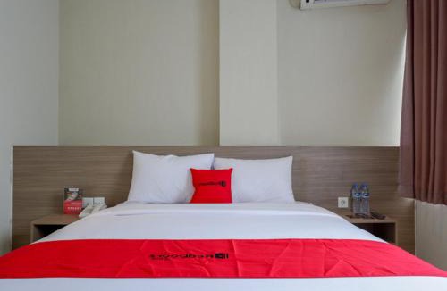 Semarang Hotel | RedDoorz near Exit Tol Banyumanik 2