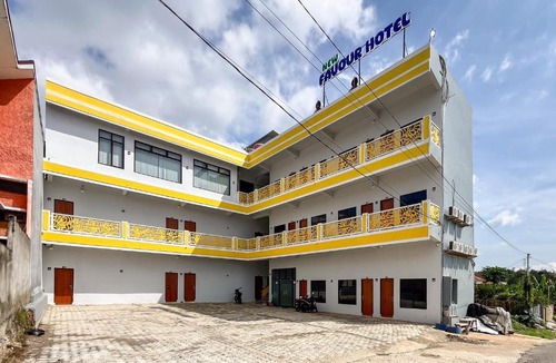 Pagar Alam Hotel | RedDoorz Plus at New Favour Hotel Gunung Dempo