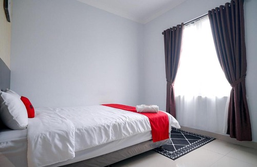 Rajabasa Hotel | RedDoorz Premium at Raja Hostel Syariah