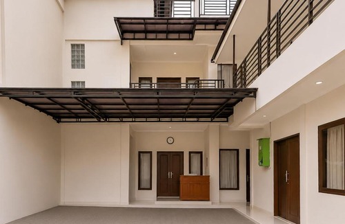 Bandung House | RedDoorz Syariah near Alun Alun Kota Bandung