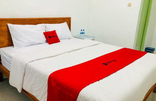 Yogyakarta Hotel | RedDoorz Syariah Near UMY Yogyakarta 2