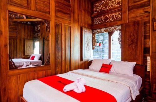Wonosobo Hotel | RedDoorz Syariah near Terminal Mendolo Wonosobo 2