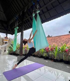 Kutuh Kaja Villa | Rice Fields, Jungle, Sunset, Yoga, BBQ, Workspace