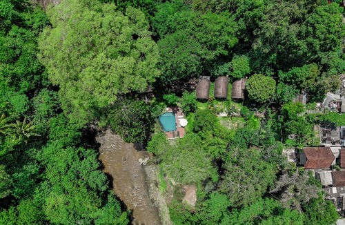 Singapadu Tengah Cabin | Riverside Jungle Bungalow - Infinity Pool, Yoga & Adventures - A Ubud Retreat