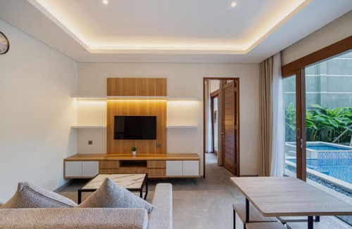 Renon Villa | RL Villa Sanur Spacious Pool