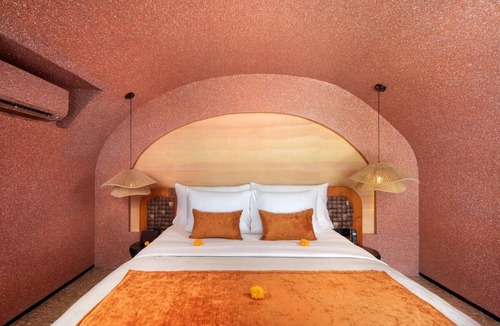 Sanur Resort | Romantic 1BR Grand Suite Near Sanur Beach