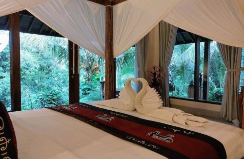 Melayang Villa | Romantic hideaway for two in Ubud