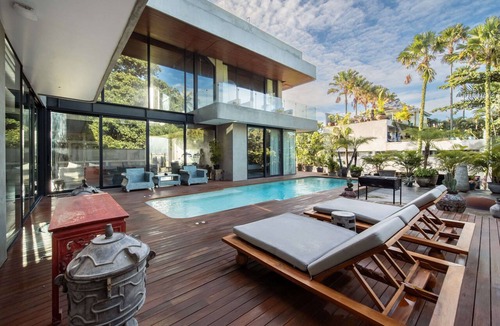 Berawa Villa | Rooftop Pool | Sea View | Walk to Berawa Beach