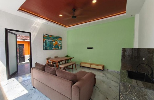 Yogyakarta Villa | Ruma Villa With Private Pool Near Malioboro