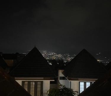 Oro Oro Ombo Villa | Sabrina Sweet Villa Batu - Jalan Kaki JTP1 JTP2 Secret Zoo