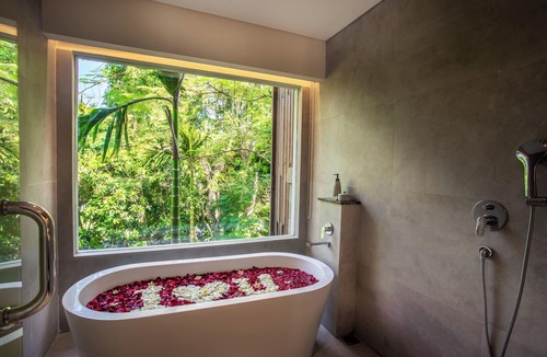 Sukawati Hotel | Sanctoo Suites and Villas