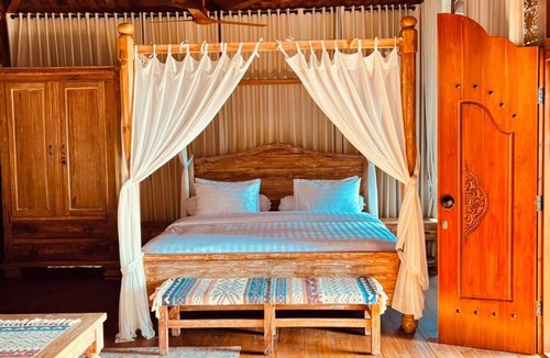 Sekongkang Villa | Sattura Villa Lawar