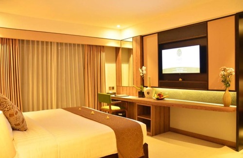 Nusa Dua Hotel | Seabreeze Deluxe Room in the center of Nusa Dua