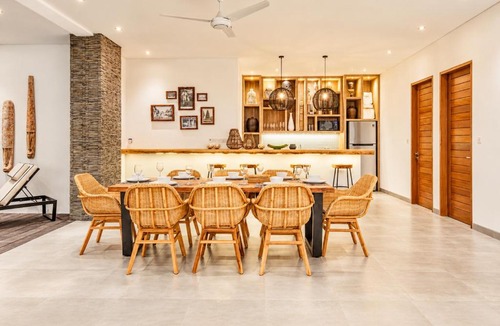 Berawa Villa | Seaside Haven Charming 4BR Villa, 5 Min to beach