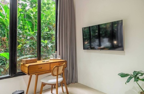 Penestanan Villa | Serene 2BR Villa in Ubud Complex w Spa & 2 Pools
