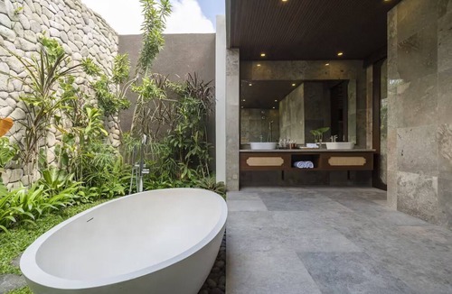 Melayang Hotel | Slow Bali Mornings with Forest Views, Spa Time & Infinity Pool