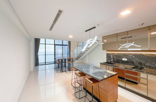 Surabaya Apartment | Spacious and Modern Studio SOHO Apartment at VieLoft SOHO and SKY Residence