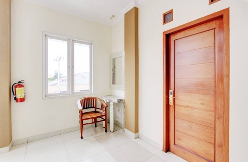 Central Yogyakarta House | Spacious Family Suite with Free WiFi and Parking