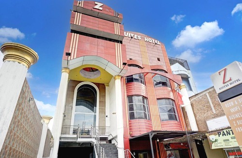 Medan House | Spacious Triple Suite with Free WiFi and Parking