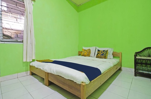 Bandung Hotel | SPOT ON 91543 Pondok Denki 11