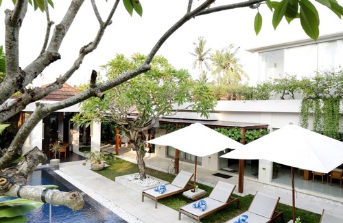 Jimbaran Bay Villa | SPV 8008 · LUXURY JIMBARAN VILLA BY THE BEACH