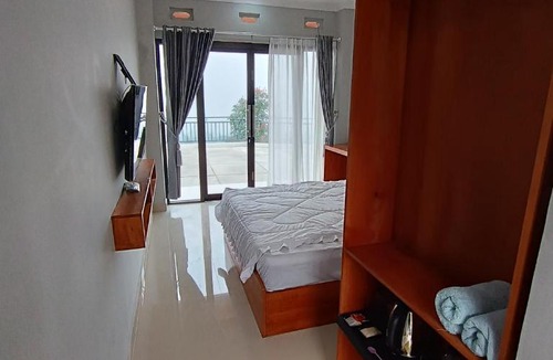 Kopeng House | Standard Room Balcony