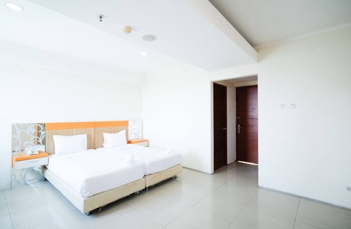 Siwalankerto Apartment | Strategic Studio Apartment At High Point Serviced