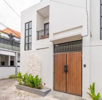 Berawa Villa | Stunning 2-BR Villa Private Pool - Heart of Canggu
