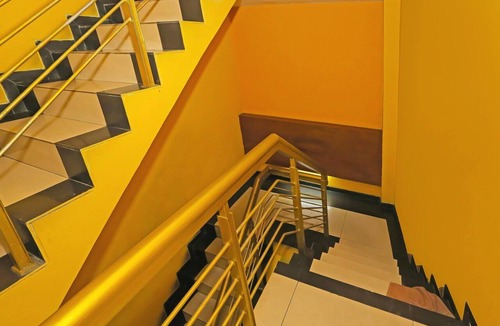 Jakarta House | Stylish DBL Suite Escape W/Free WiFi and Parking