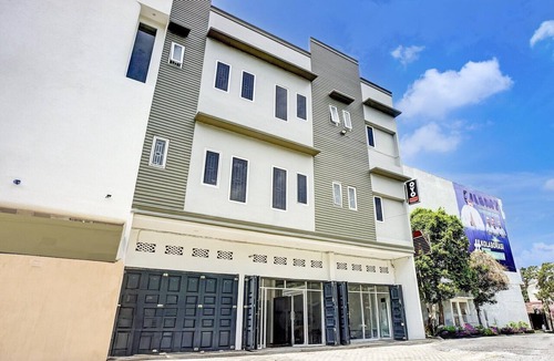 Medan House | Stylish DBL Suite Escape W/Free WiFi and Parking