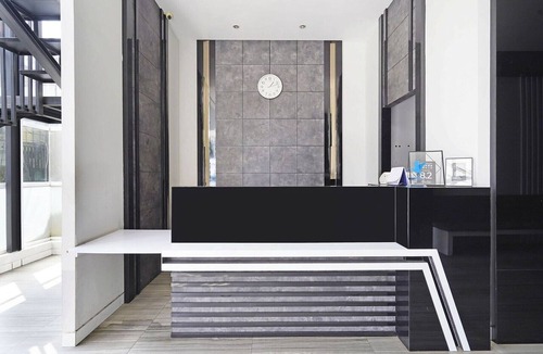 Dago House | Stylish Delux Twin Stay with Free WiFi and Parking