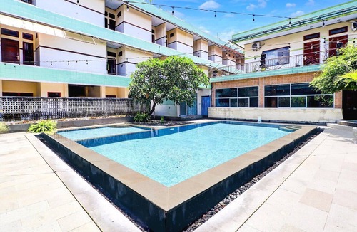 Downtown Kuta House | Stylish Twin Stay with Free WiFi Parking and Pool