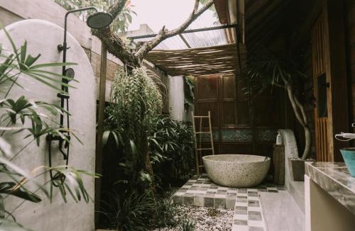 Celuk House | Suite room 1 near Bali zoo