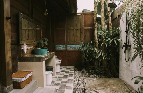 Celuk House | Suite room 1 near Bali zoo