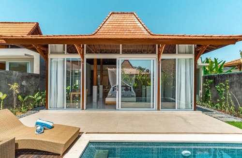 Nakula Hotel | Svarna Suites Seminyak