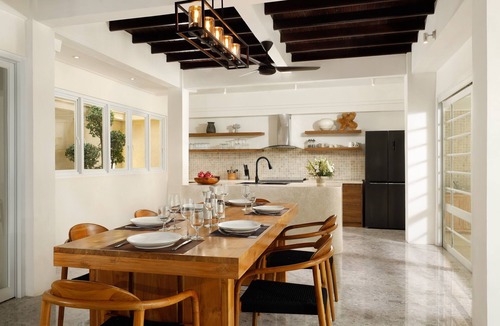 Sunset Road Villa | Swarna Villa by Nakula
