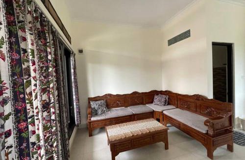 Cibodas House | SYARIAH - Sakura Home 2 Sukabumi - 8min From City Centre