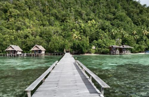 Mansuar Island House | Terimakasih Raja Ampat