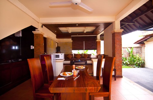 Batubelig Villa | The Awan Villas