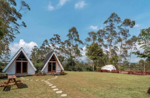 Pangalengan Hotel | The Cabin Artana Pangalengan