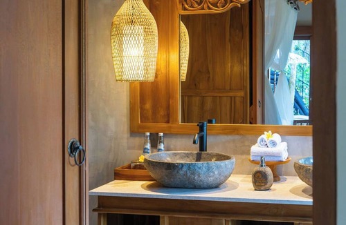 Taro Resort | The Compass Rose Valley