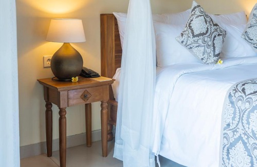 Taro Resort | The Compass Rose Valley