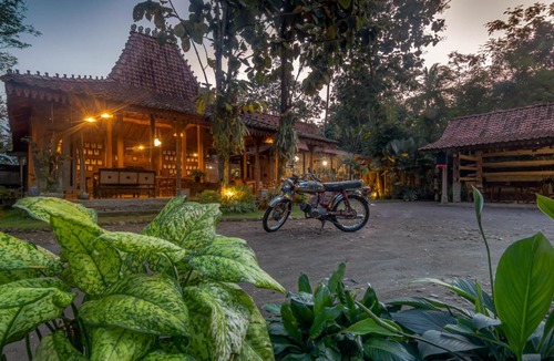 Borobudur Hotel | The Omah Borobudur