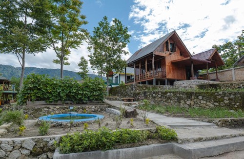 Tuk Tuk Villa | The Wood Cabin
